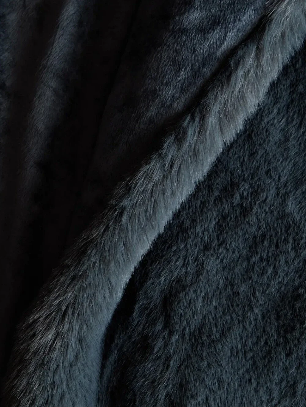 Quince Luxury Faux Fur Throw - Slate